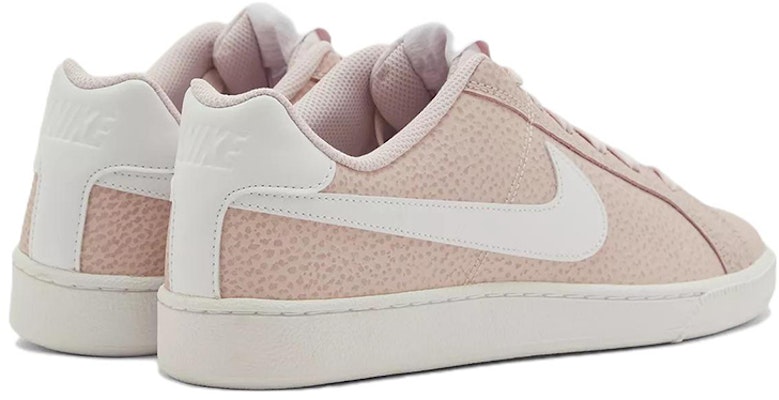 (W) Nike Court Royale Premium CD5406-600 Lookbook (W) Nike Court Royale Premium CD5406-600