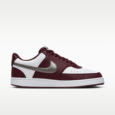 Lookbook (W) ナイキ コート ビジョン ロー ホワイト/バーガンディ クラッシュ/メタリック ピューター IM7647-100