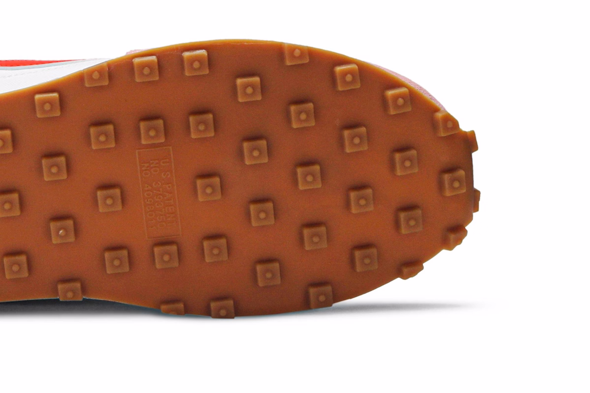 (Women) Nike Daybreak 'Coral Stardust'