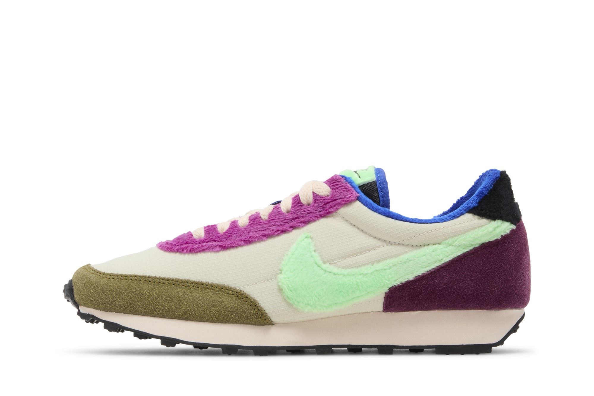 Shop (W) Nike Daybreak 'Fur Pack - Fossil Cactus Flower' Wanita Sneakers Casual. DC3275-235