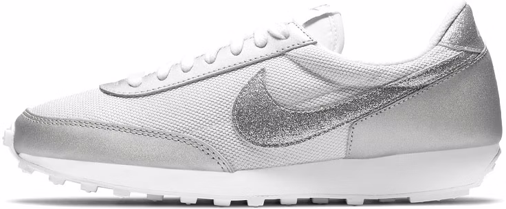 women-nike-daybreak-metallic-silver-dh-4263-100