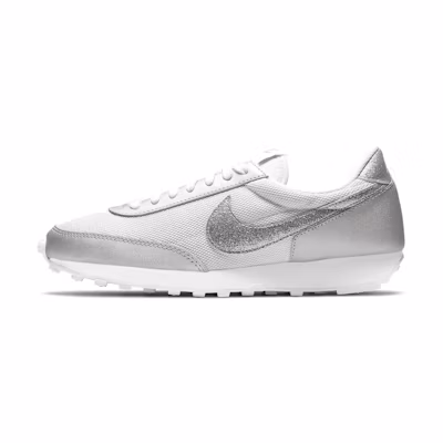 (W) Nike Daybreak 'Metallic Silver'