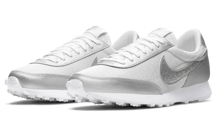 Lookbook (W) Nike Daybreak '金属银' DH4263-100