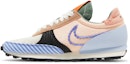 Lookbook (W) Nike Daybreak Type 'Crimson Tint Sapphire' dalam Warna Jingga dan Biru. DD8506-851