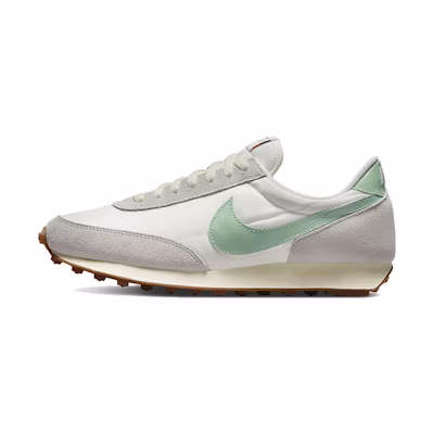 (W) Nike DBreak SE 'Sail Enamel Green'