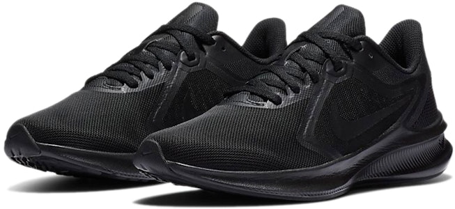 (W) Nike Downshifter 10 'Triple Black' Pria Wanita Hitam Sneakers CI9984-003 Lookbook (W) Nike Downshifter 10 'Triple Black' Pria Wanita Hitam Sneakers CI9984-003