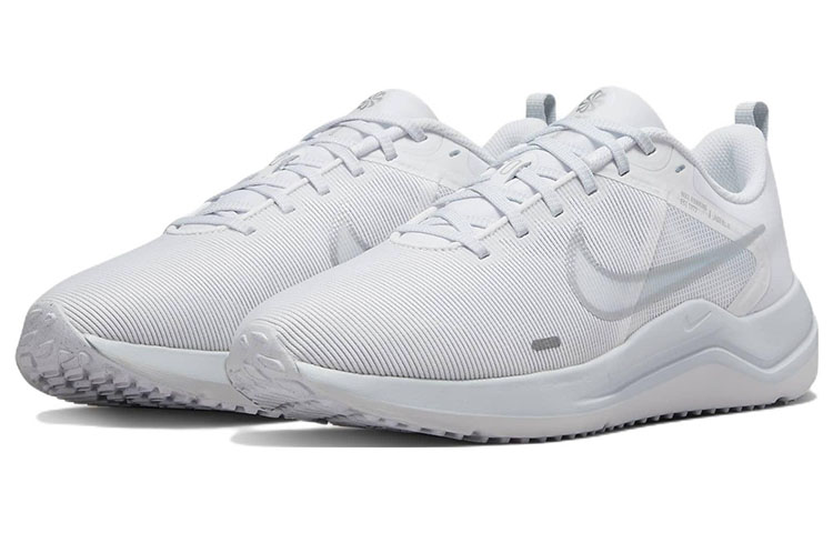 Shop （女款）Nike Downshifter 12「純白鉑金」DD9294-100