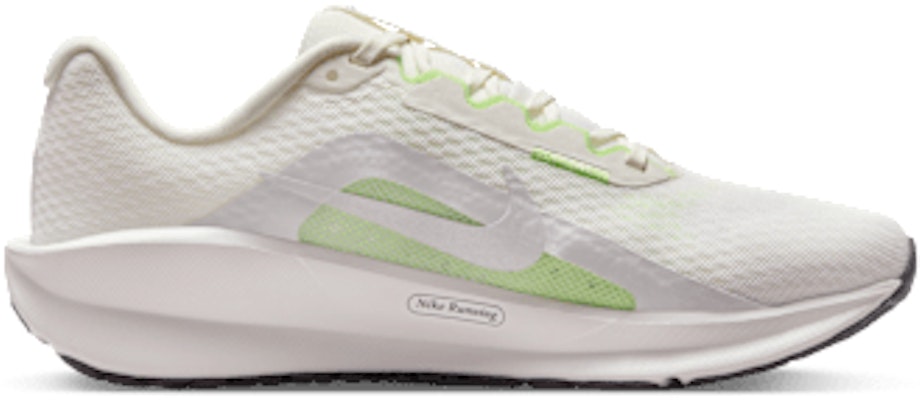 (W) Nike Downshifter 13 灰白金屬銀 運動鞋 FD6476-106 Lookbook (W) Nike Downshifter 13 灰白金屬銀 運動鞋 FD6476-106
