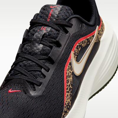 Sizing (W) Nike Downshifter 14 Zwart/Khaki/Rood/Sail IR0210-001