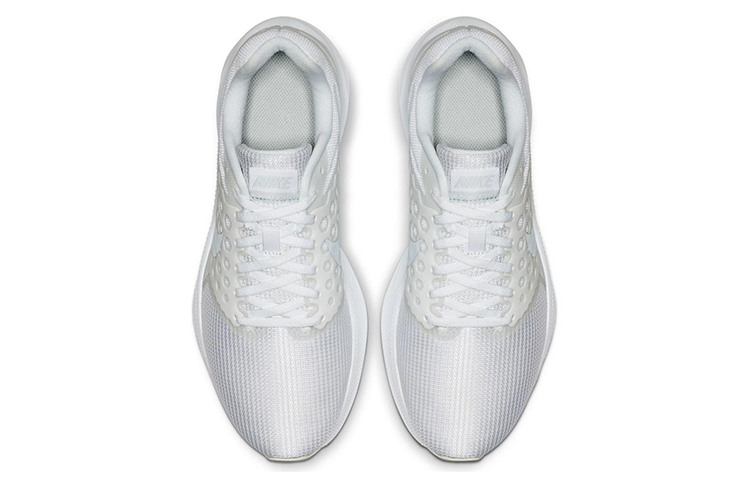 Lookbook (W) Nike Downshifter 7 ''Reines Platin'' 852466-100
