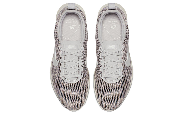 Shop (W) Nike Dualtone Racer PRM ''Vast Grijs'' AH0312-004