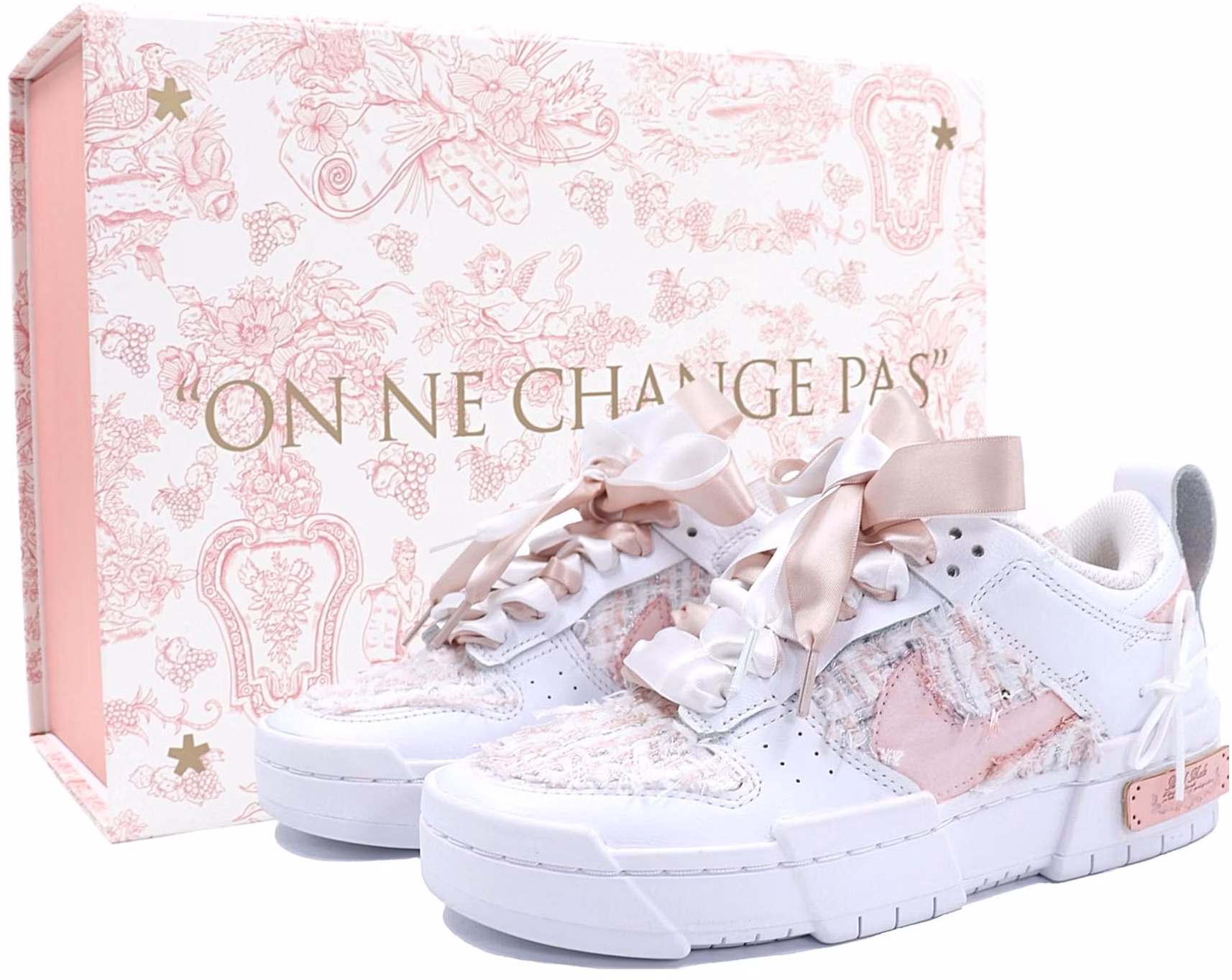 women-nike-dunk-disrupt-pale-pink-butterfly-lace-do-5219-111-448516