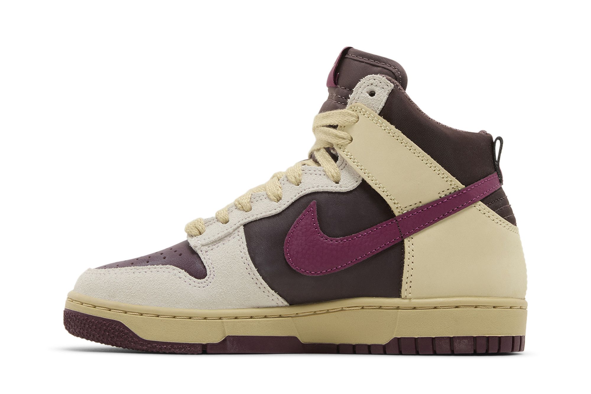 Lookbook (W) Nike Dunk High 1985 ''Saint-Valentin'' FD0794-700