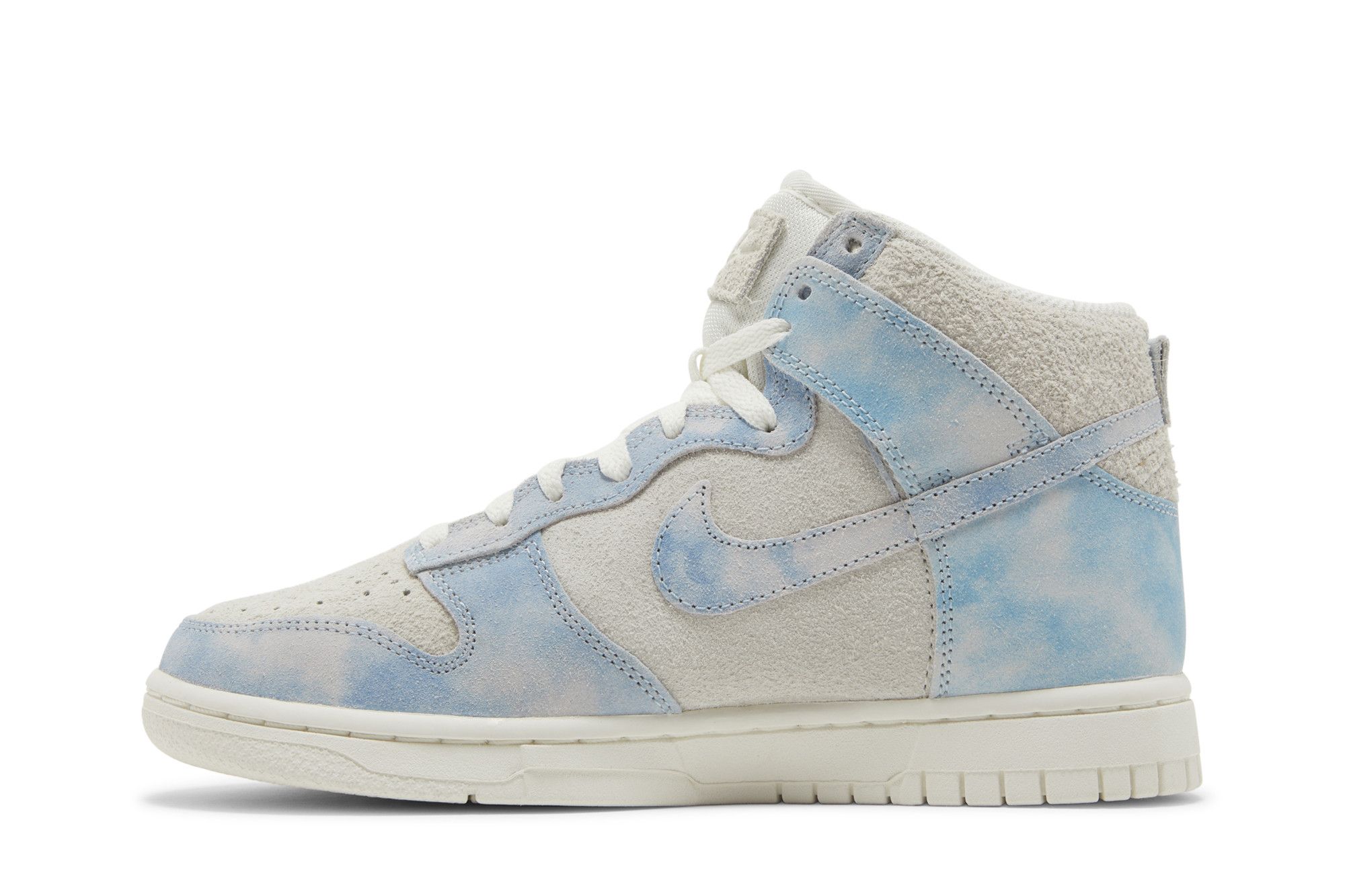 Shop (W) 나이키 덩크 하이 '클라우드' (Nike Dunk High 'Clouds') FD0882-400