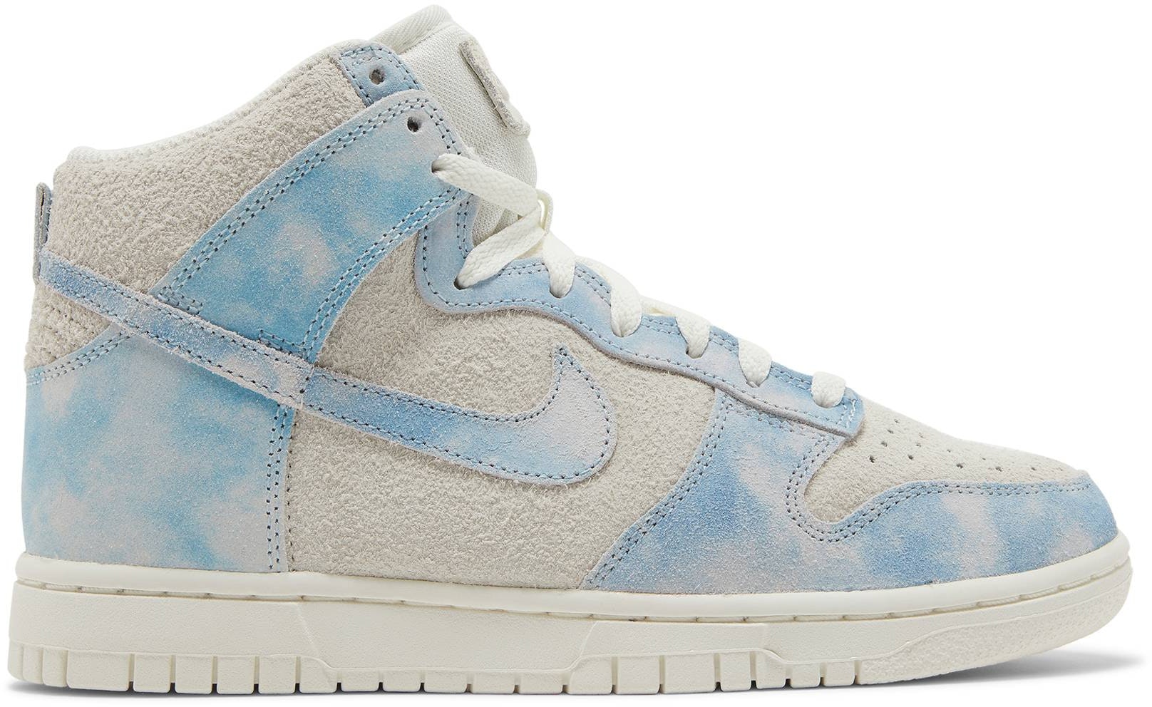 nike-dunk-high-clouds-wmns