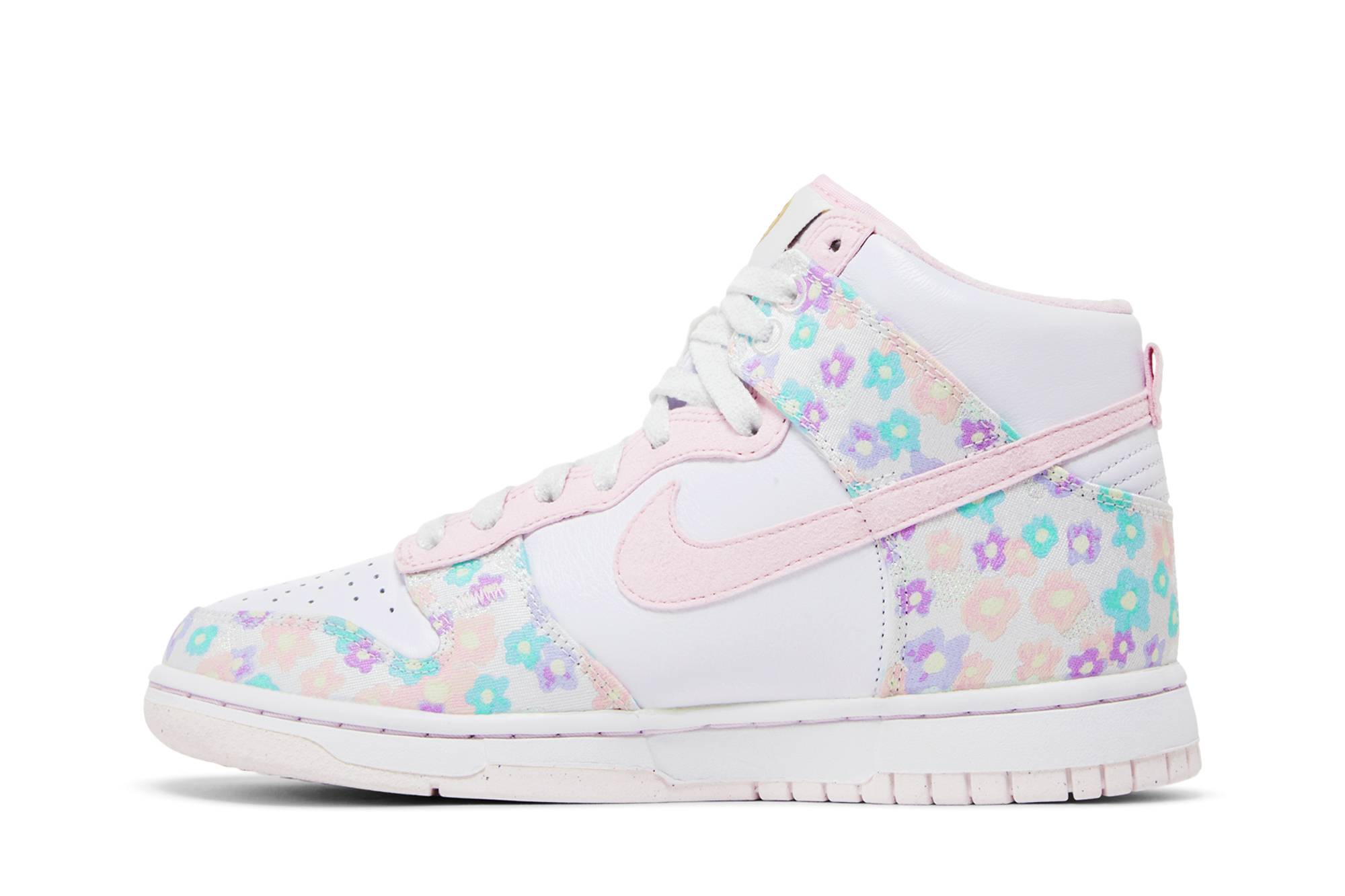 Lookbook （女性用）Nike Dunk High 'Doernbecher XIX' FZ3026-919