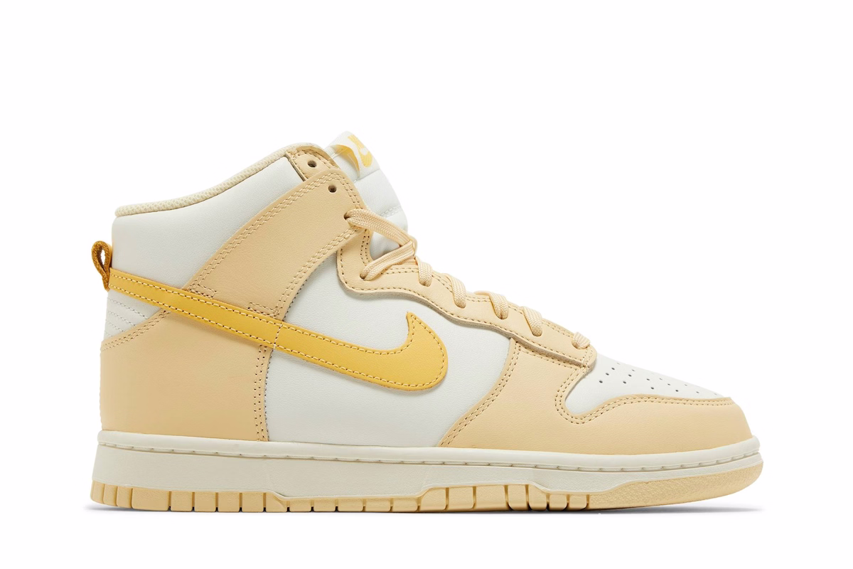 (Women) Nike Dunk High 'Pale Vanilla'