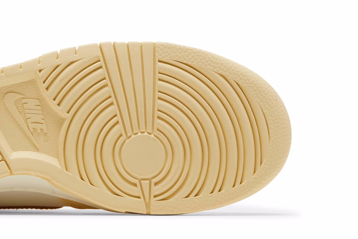 (Women) Nike Dunk High 'Pale Vanilla'