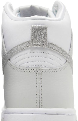 (W) (여성용) 나이키 덩크 하이 '실버 글리터 스우시' FJ4578-100 FJ4578-100 Sizing (W) (여성용) 나이키 덩크 하이 '실버 글리터 스우시' FJ4578-100 FJ4578-100