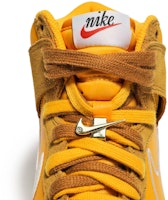 (W) Nike Dunk High SE 'First Use Pack - University Gold' - Edisi Pertama Emas Universitas DH6758-700 1