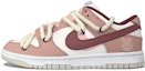 Buy (W) Nike Dunk Low 'Merah Jambu Beri Arnab' DV1160-100(TeamK-莓粉兔兔)