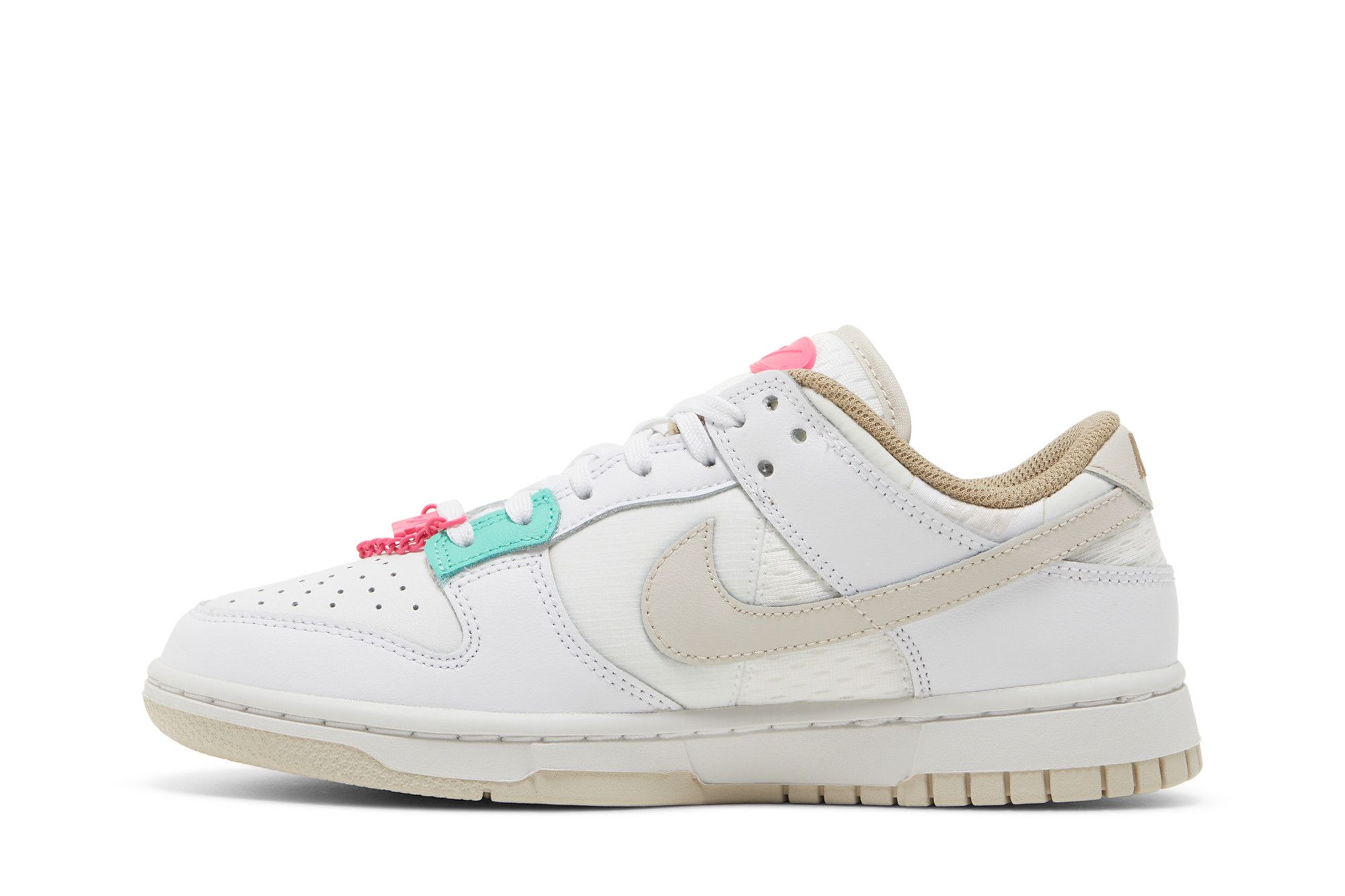 Shop (W) Nike Dunk Low 'Bling' Zapatillas Brillantes DX6060-121