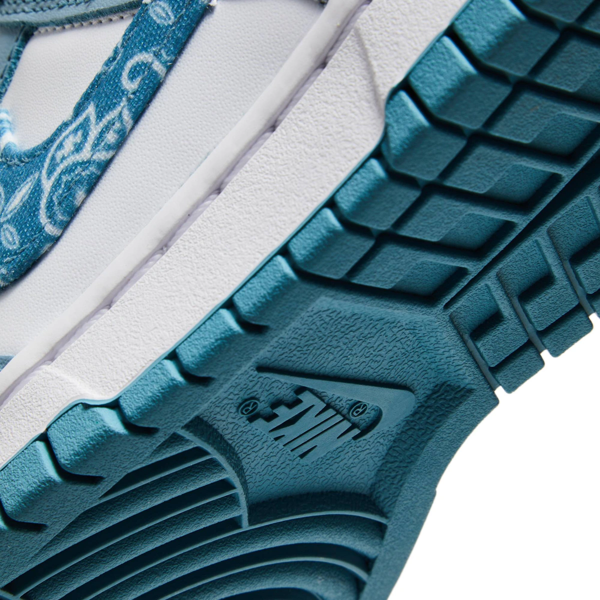 (Women) Nike Dunk Low 'Blue Paisley'