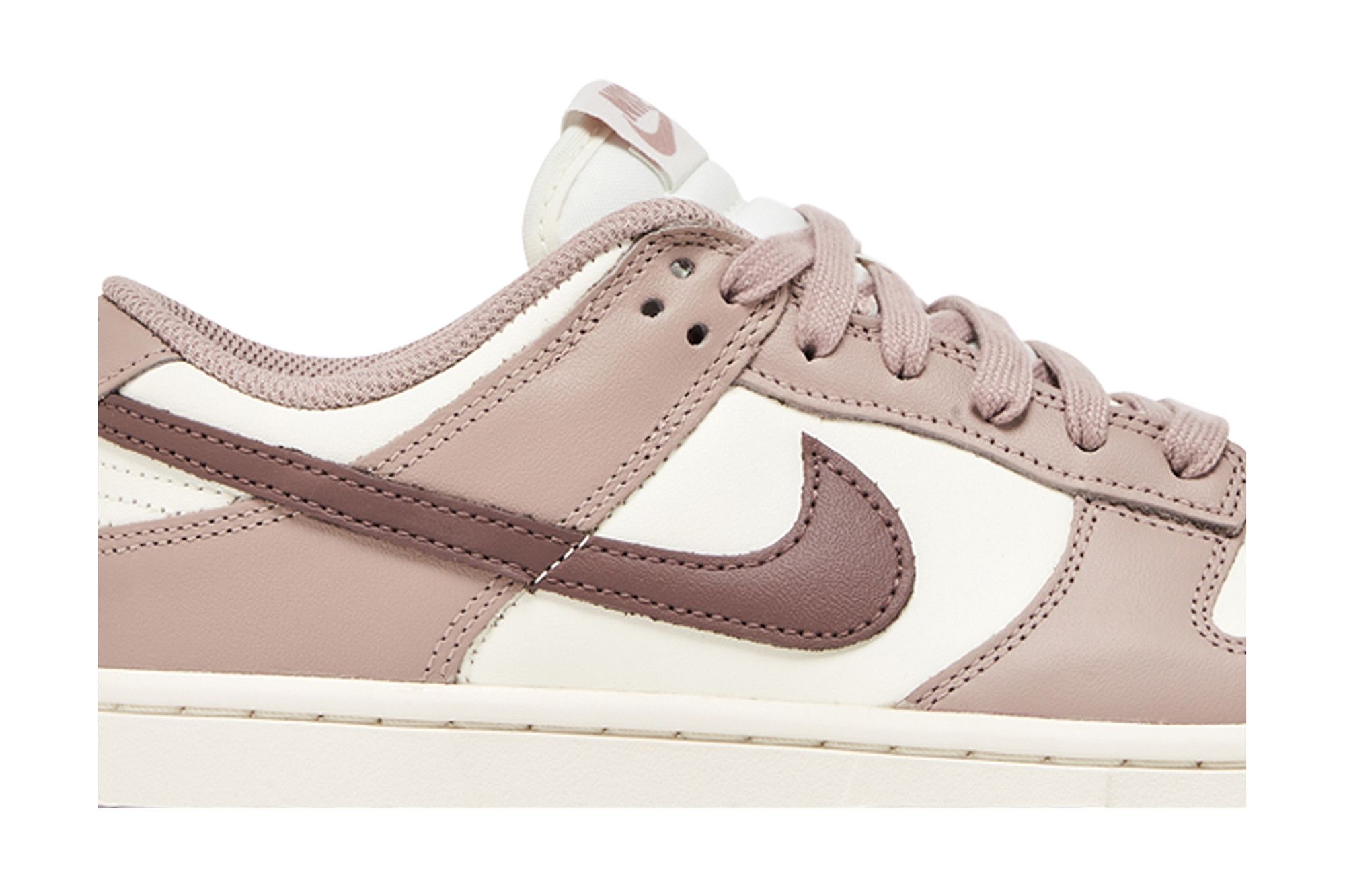 Shop (W) Nike Dunk Low 'Diffused Taupe' - Nike Dunk Low 'Taupe Pudar' DD1503-125