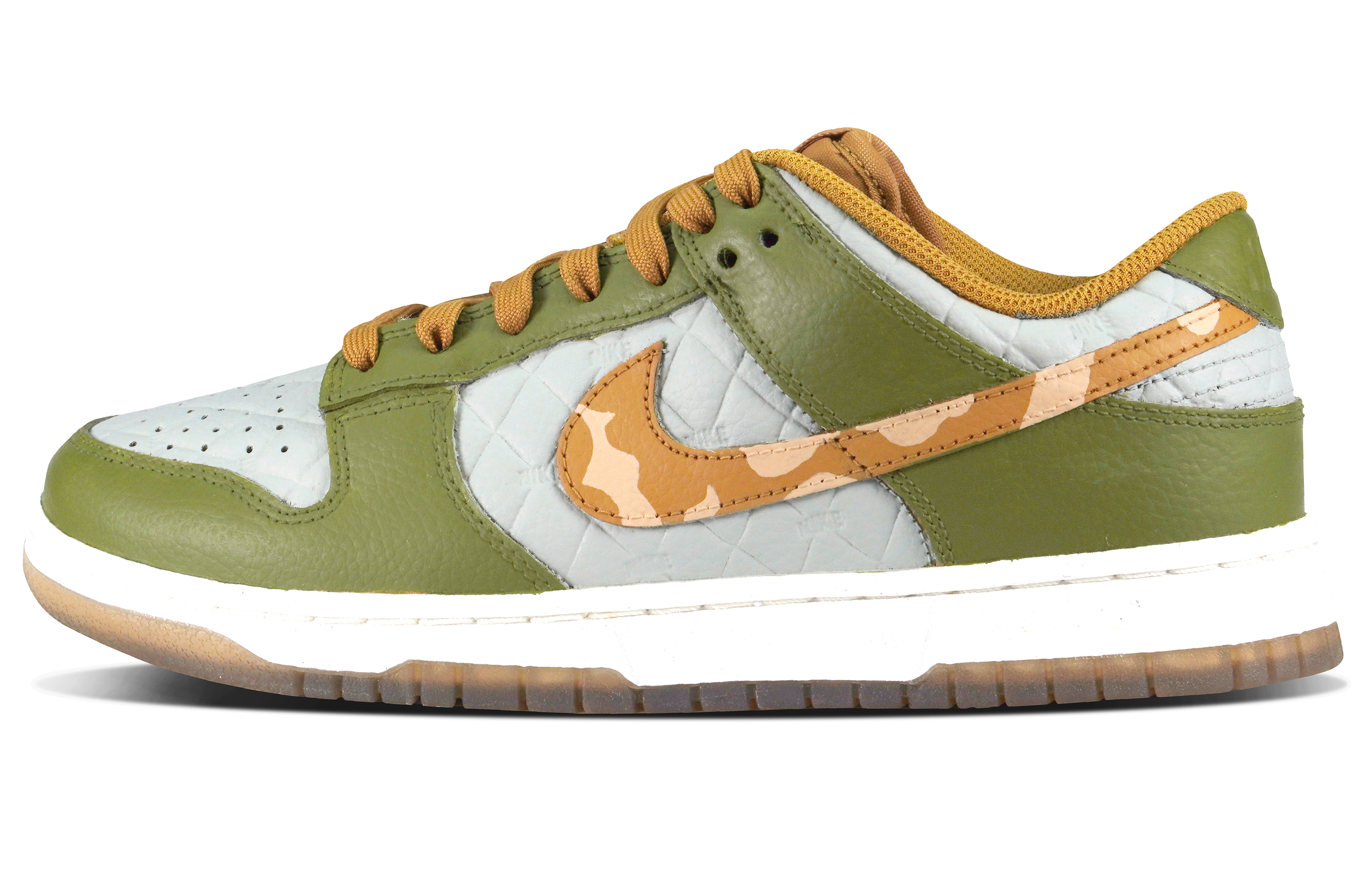 Buy (W) Nike Dunk Low '翡翠城解构' DX3374-700-447418