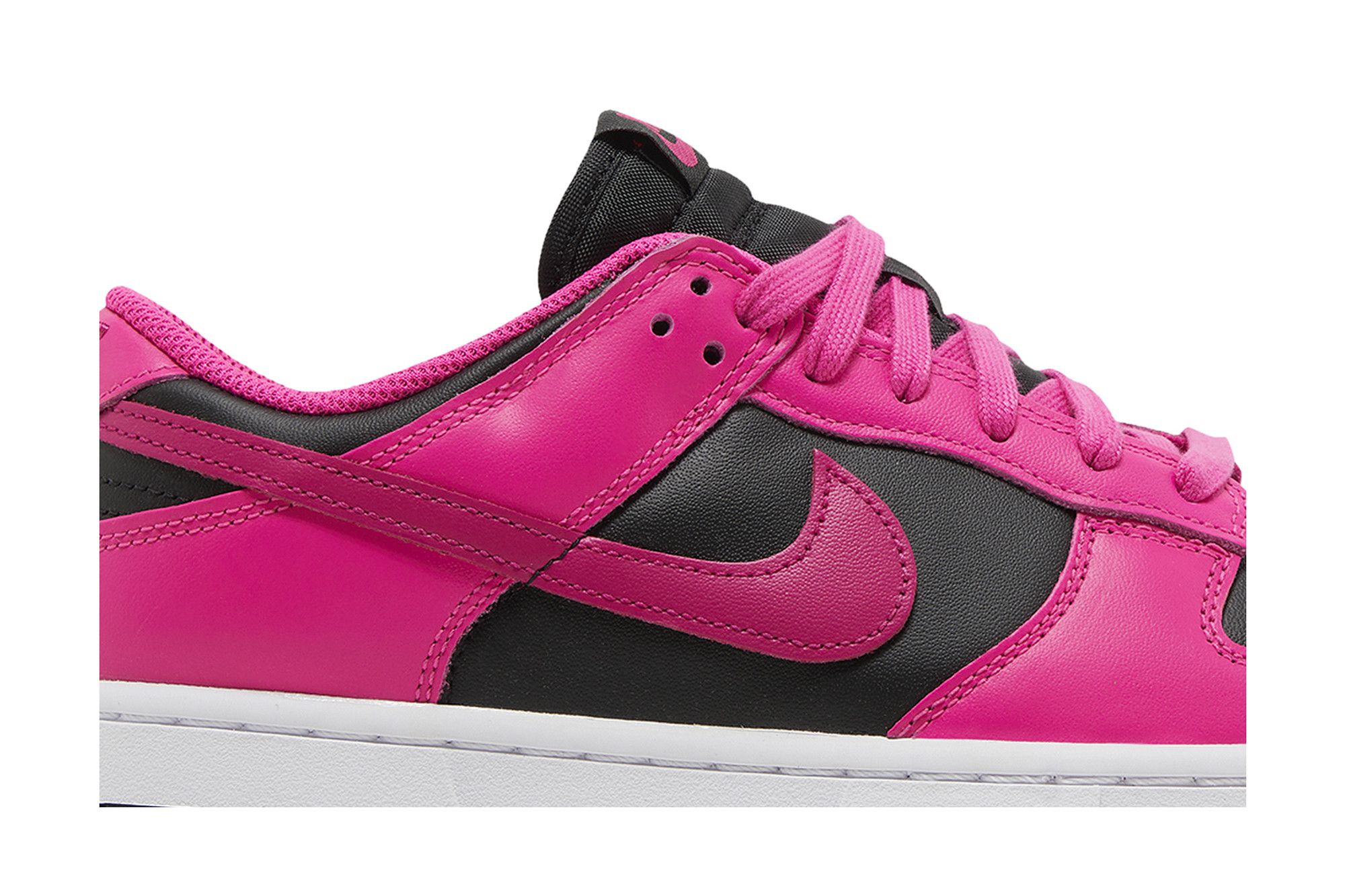 Lookbook (W) Nike Dunk Low 'Fireberry' - Fresa de Fuego DD1503-604