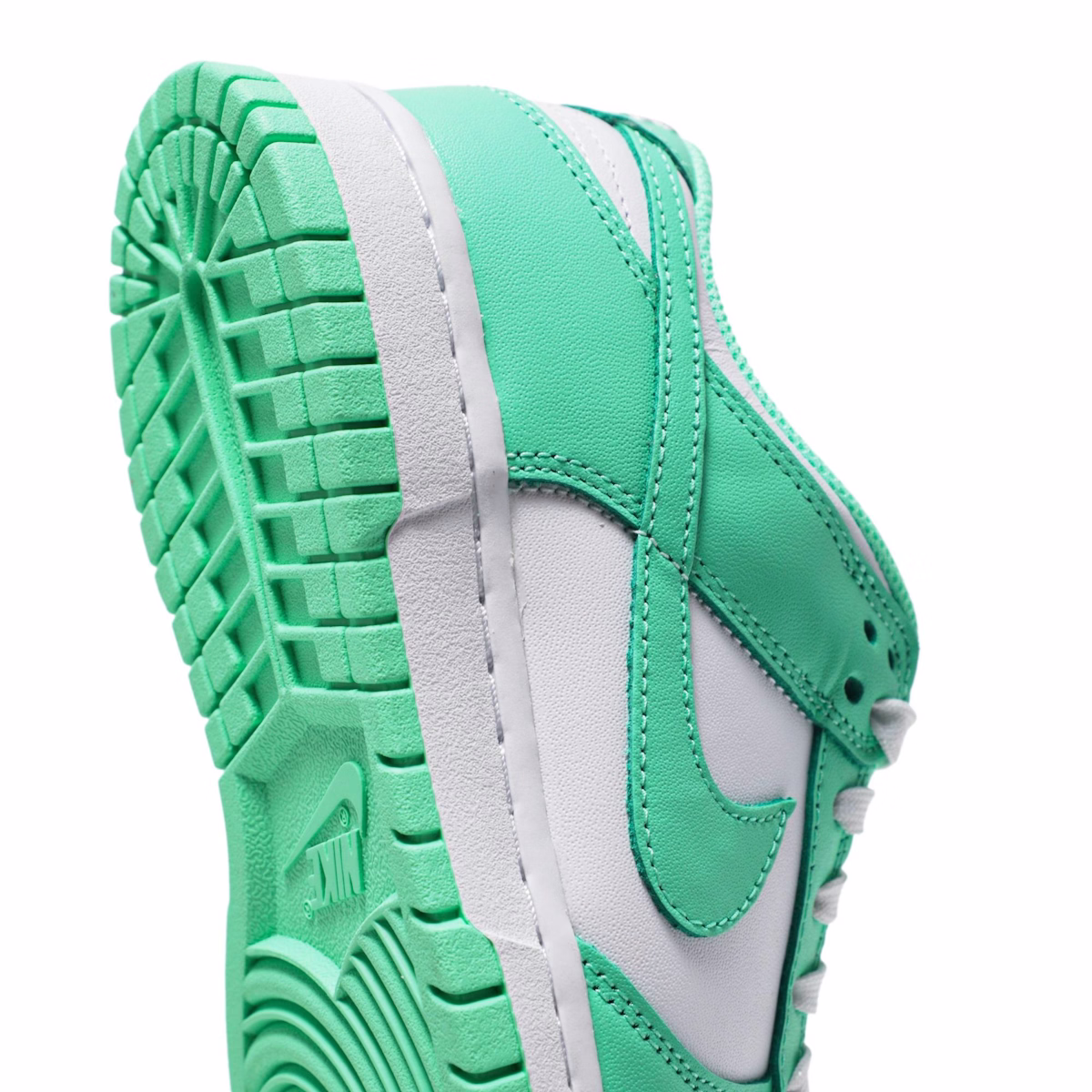 (Women) Nike Dunk Low 'Green Glow' DD1503-105