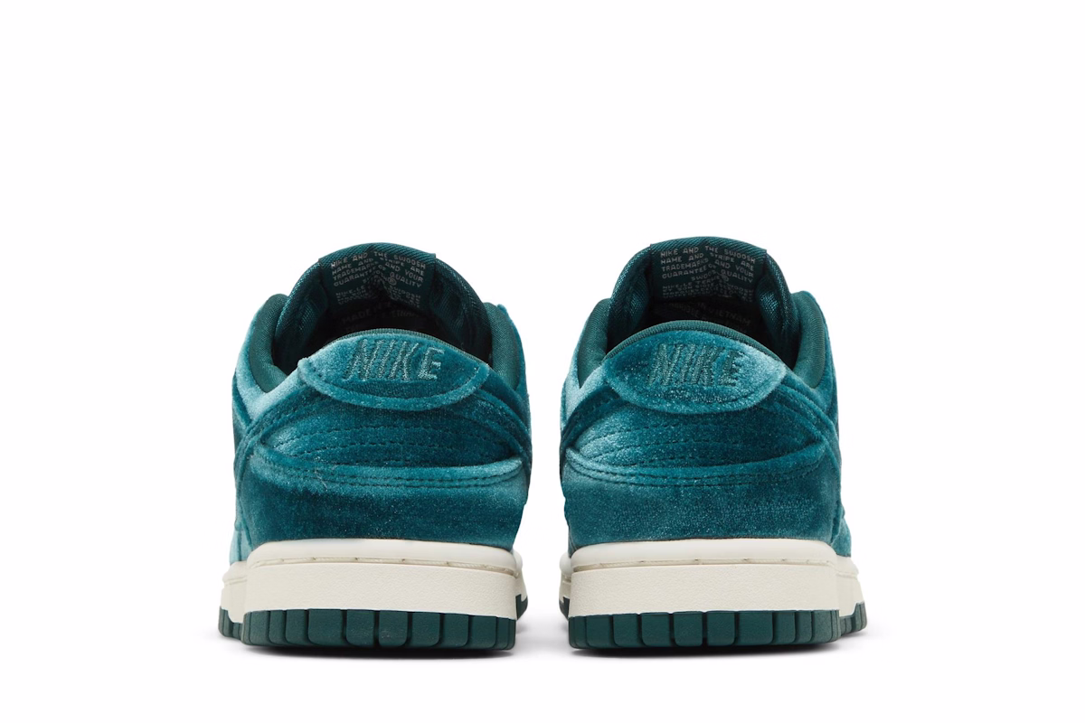 (Women) Nike Dunk Low 'Green Velvet'