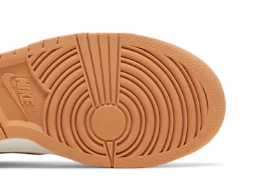 (Women) Nike Dunk Low 'Harvest Moon' DD1503-114