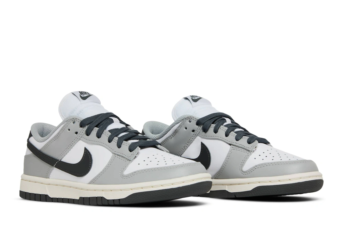 (Women) Nike Dunk Low 'Light Smoke Grey'