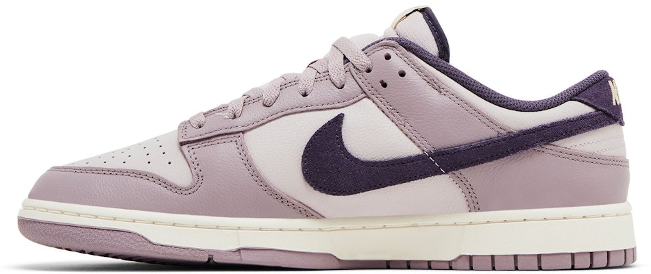 (W) Nike Dunk Low 'Ungu Lembut Ore' HQ3642-202 Lookbook (W) Nike Dunk Low 'Ungu Lembut Ore' HQ3642-202