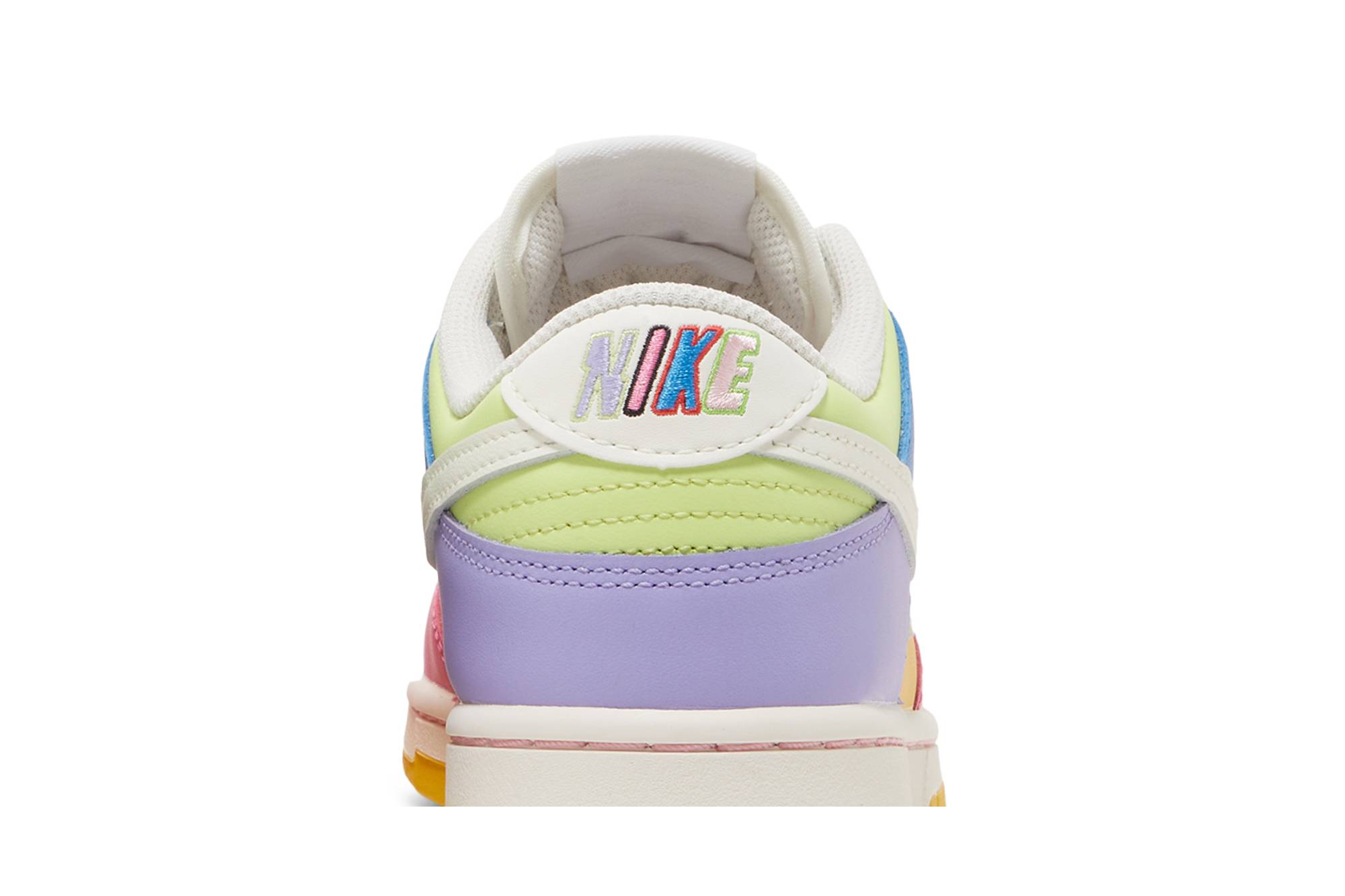 Sizing (W) Nike Dunk Low 'Pelbagai Warna' FD9923-111