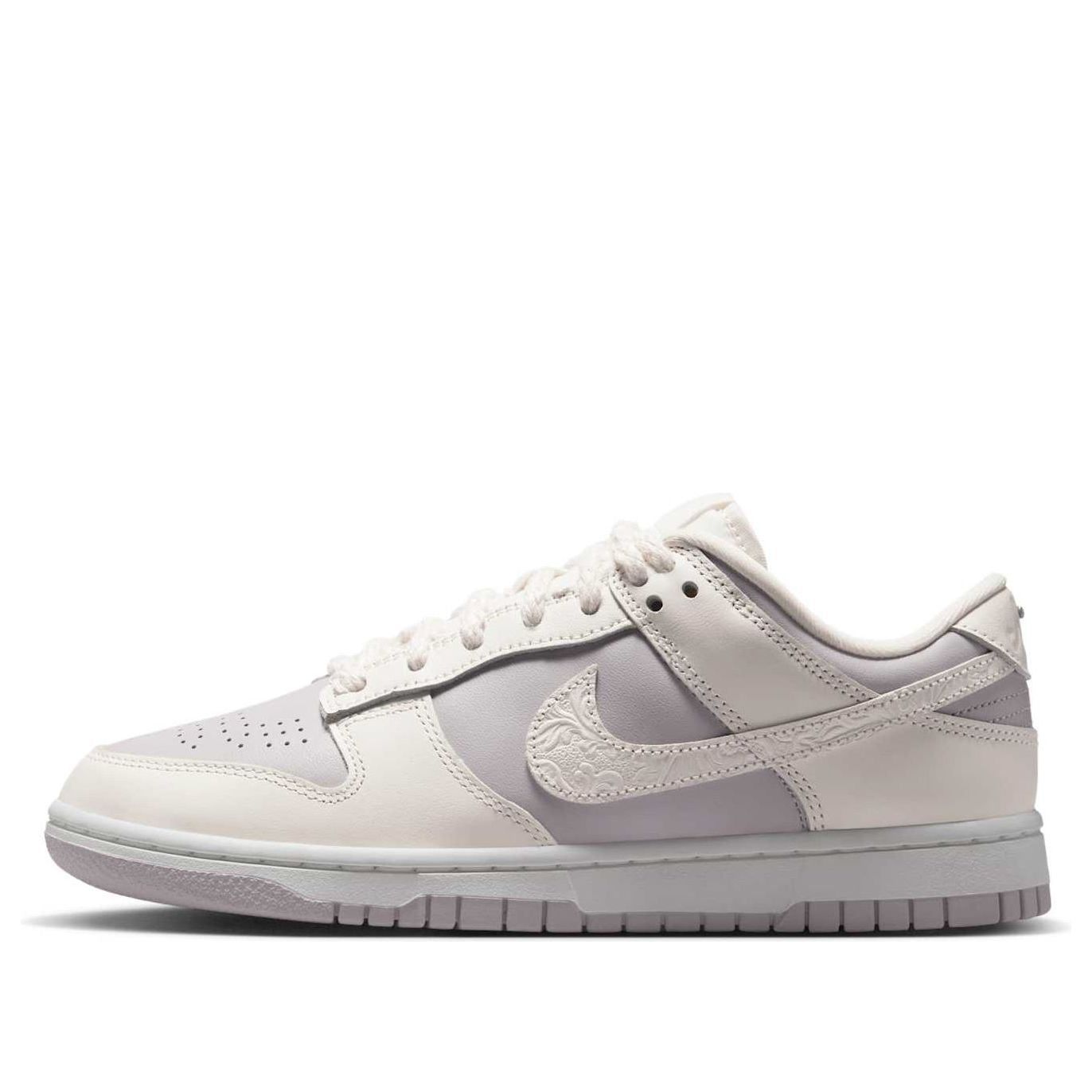 Buy (W) 耐克 Dunk Low 铂金紫罗兰 IH0639-011