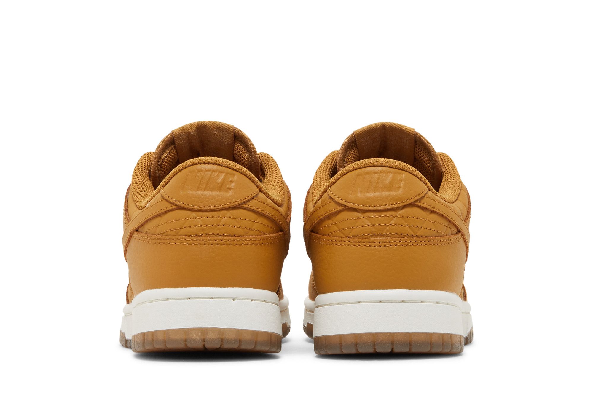 Sizing (Women) Nike Dunk Low 'Quilted Wheat'(Wmns) DX3374-700