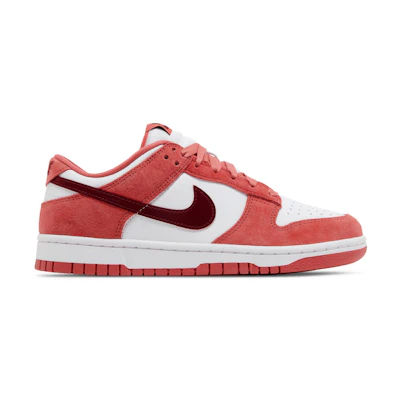 (W) Nike Dunk Low 'Valentine's Day 2024'