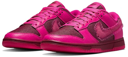 Lookbook (Women) Nike Dunk Low 'Valentine’s Day' 2022 DQ9324-600