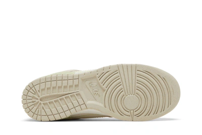 (Women) Nike Dunk Low Disrupt 2 'Green Snake' DV3206-001