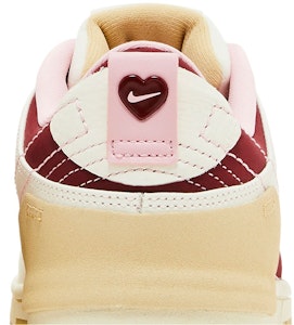 (W) Nike Dunk Low Disrupt 2 'Hari Valentine' FD4617-667 Sizing (W) Nike Dunk Low Disrupt 2 'Hari Valentine' FD4617-667