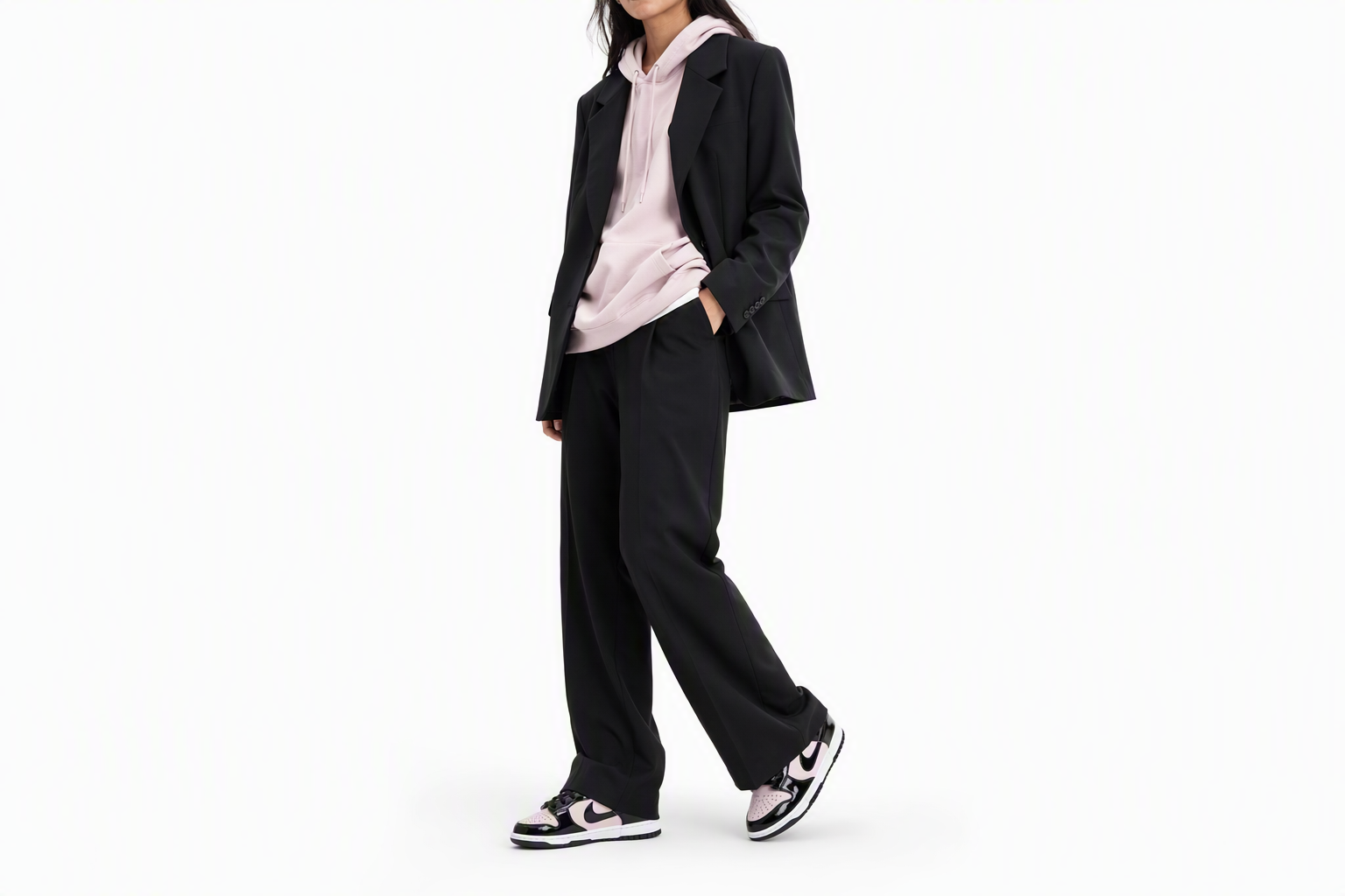 Order (W) Nike Dunk Low Essential ''Pink Foam Schwarz'' DJ9955-600