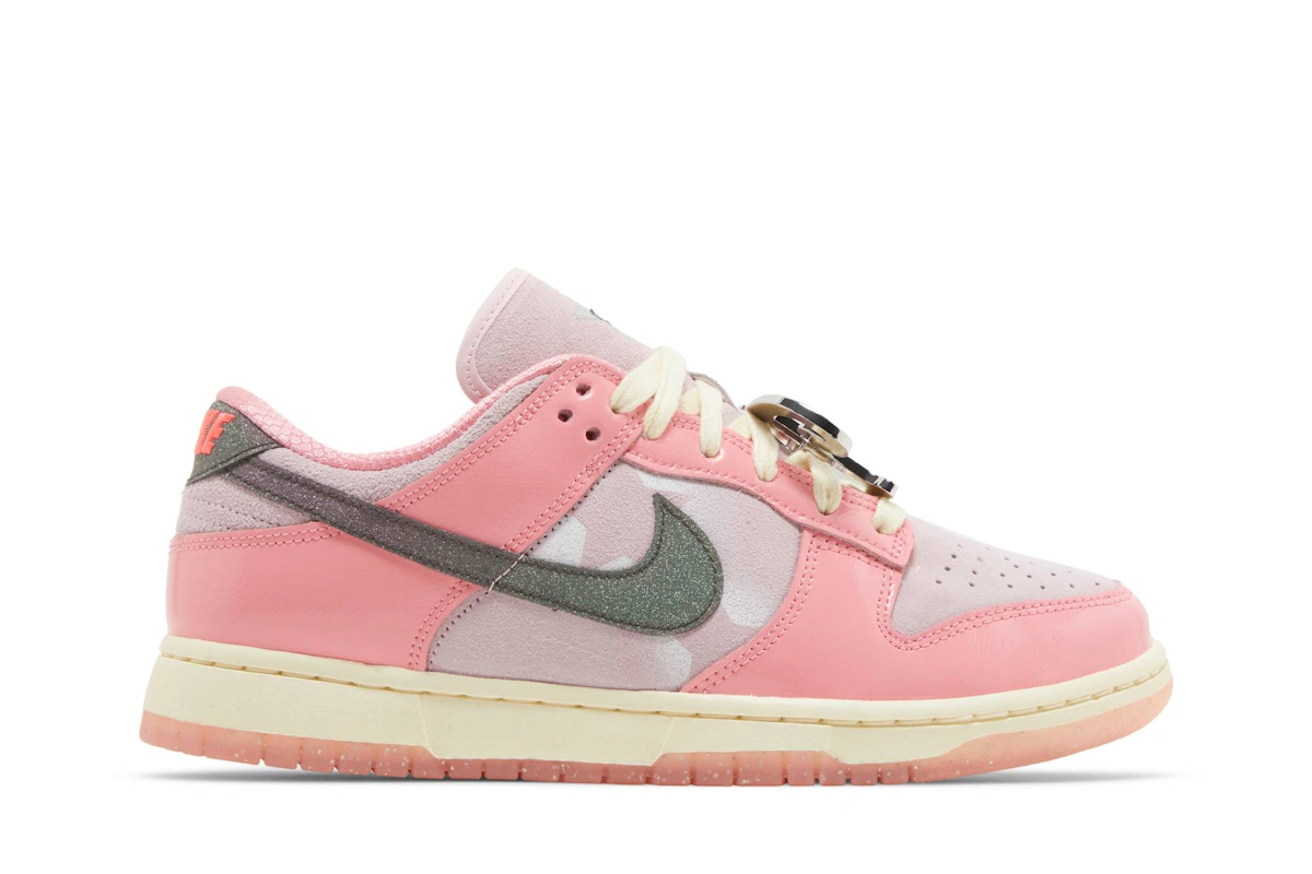 (Women) Nike Dunk Low LX 'Barbie' FN8927-621