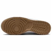 (W) ナイキ ダンク LOW ネクストネイチャー "フットボールグレーガム" FN6345-100 Purchase (W) ナイキ ダンク LOW ネクストネイチャー "フットボールグレーガム" FN6345-100