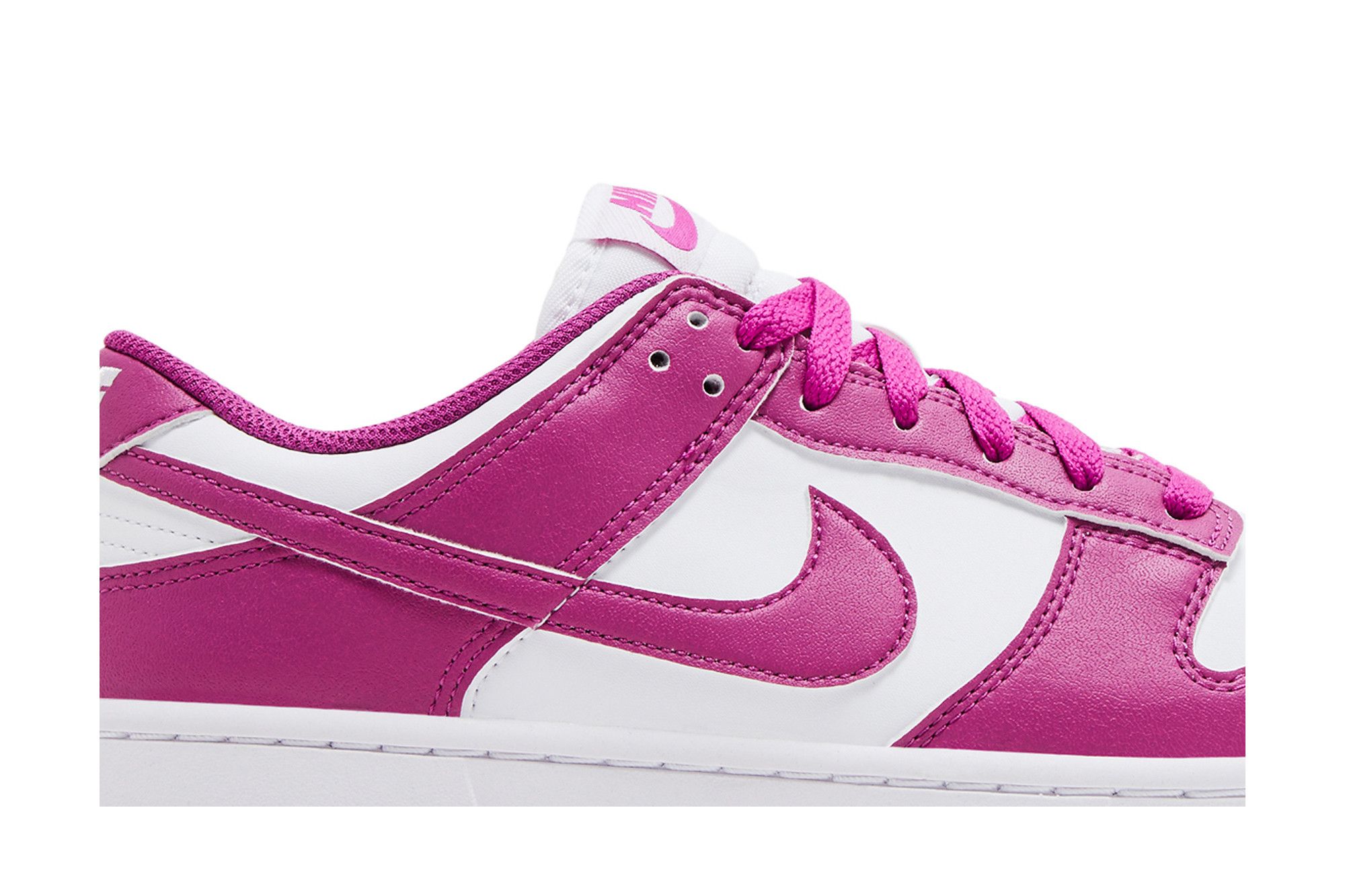 Shop (W) Nike Dunk Low Next Nature 'Hot Fuchsia' Wanita DD1873-110