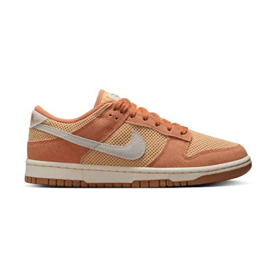 (W) Nike Dunk Low Next Nature SE Sneakers
