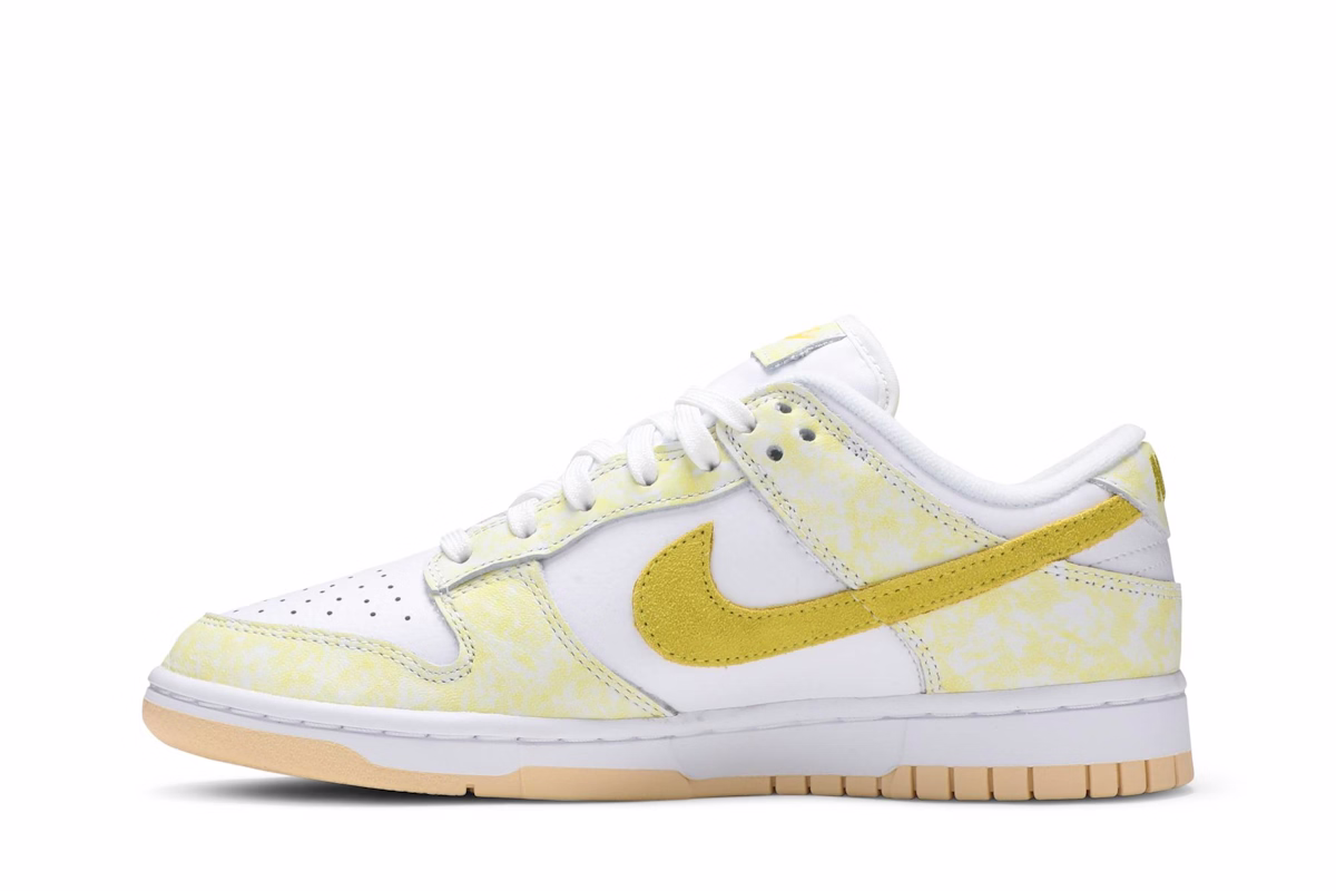 (Women) Nike Dunk Low OG 'Yellow Strike' DM9467-700