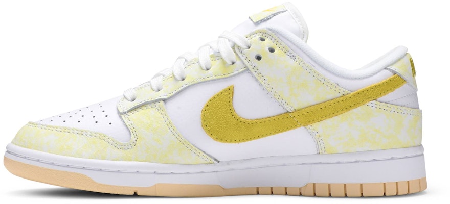 (W) Nike Dunk Low OG 'Yellow Strike' Sepatu Sneakers Kuning DM9467-700 Lookbook (W) Nike Dunk Low OG 'Yellow Strike' Sepatu Sneakers Kuning DM9467-700