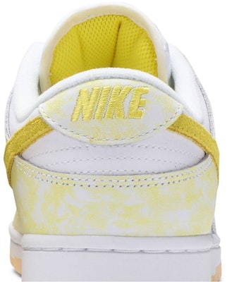(W) Nike Dunk Low OG 'Yellow Strike' Sepatu Sneakers Kuning DM9467-700 Sizing (W) Nike Dunk Low OG 'Yellow Strike' Sepatu Sneakers Kuning DM9467-700